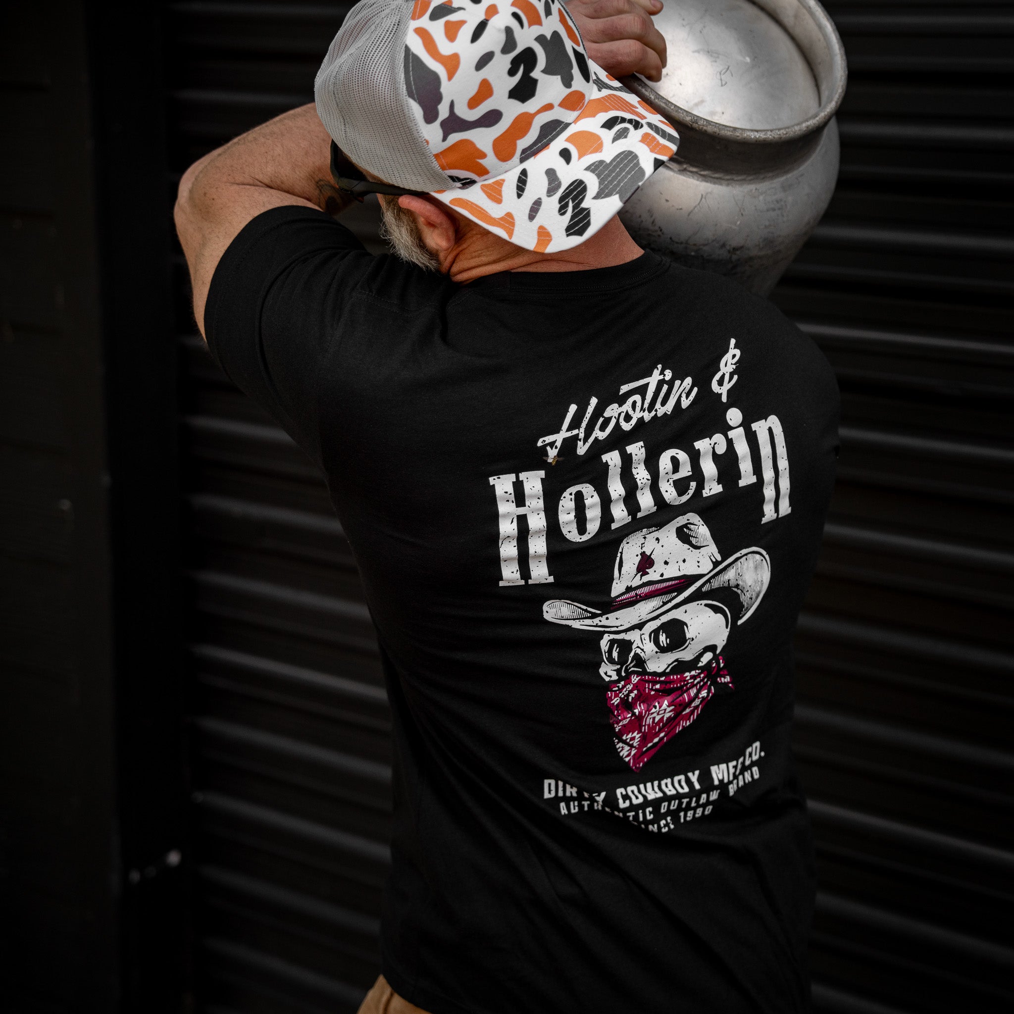 Hootin' And Hollern' Cowboy Skull Men's T-Shirt - DIRTY COWBOY MFG