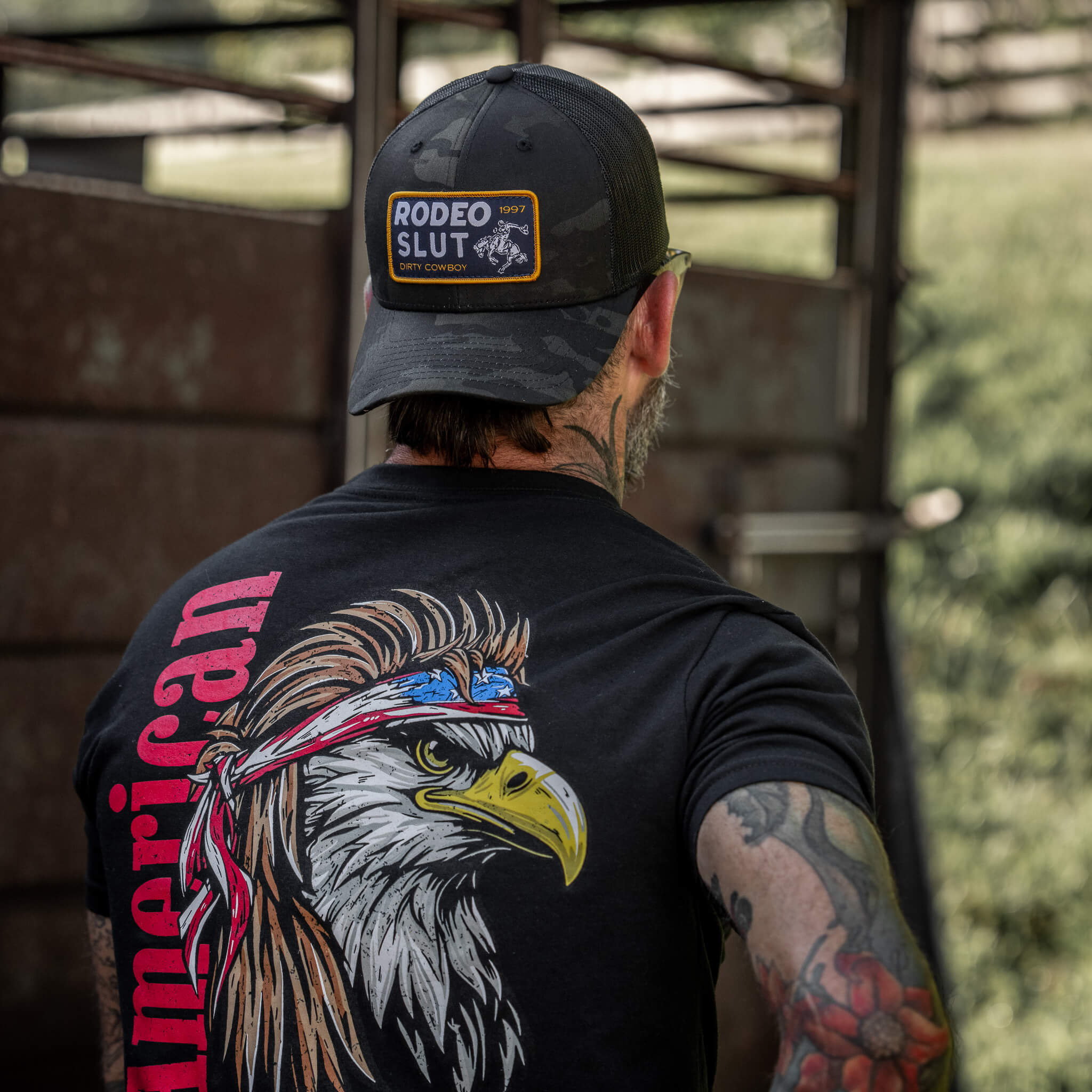 #color_black-multicam