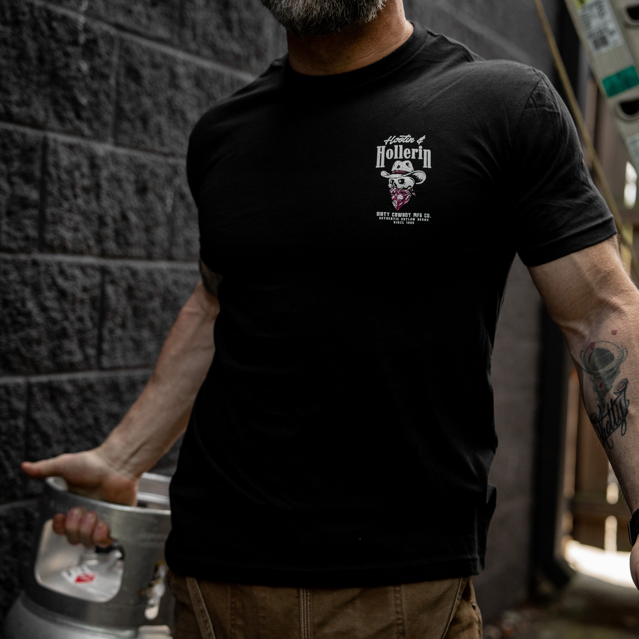 Hootin' And Hollern' Cowboy Skull Men's T-Shirt - DIRTY COWBOY MFG